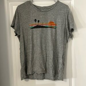 Cute Levi’s T-shirt